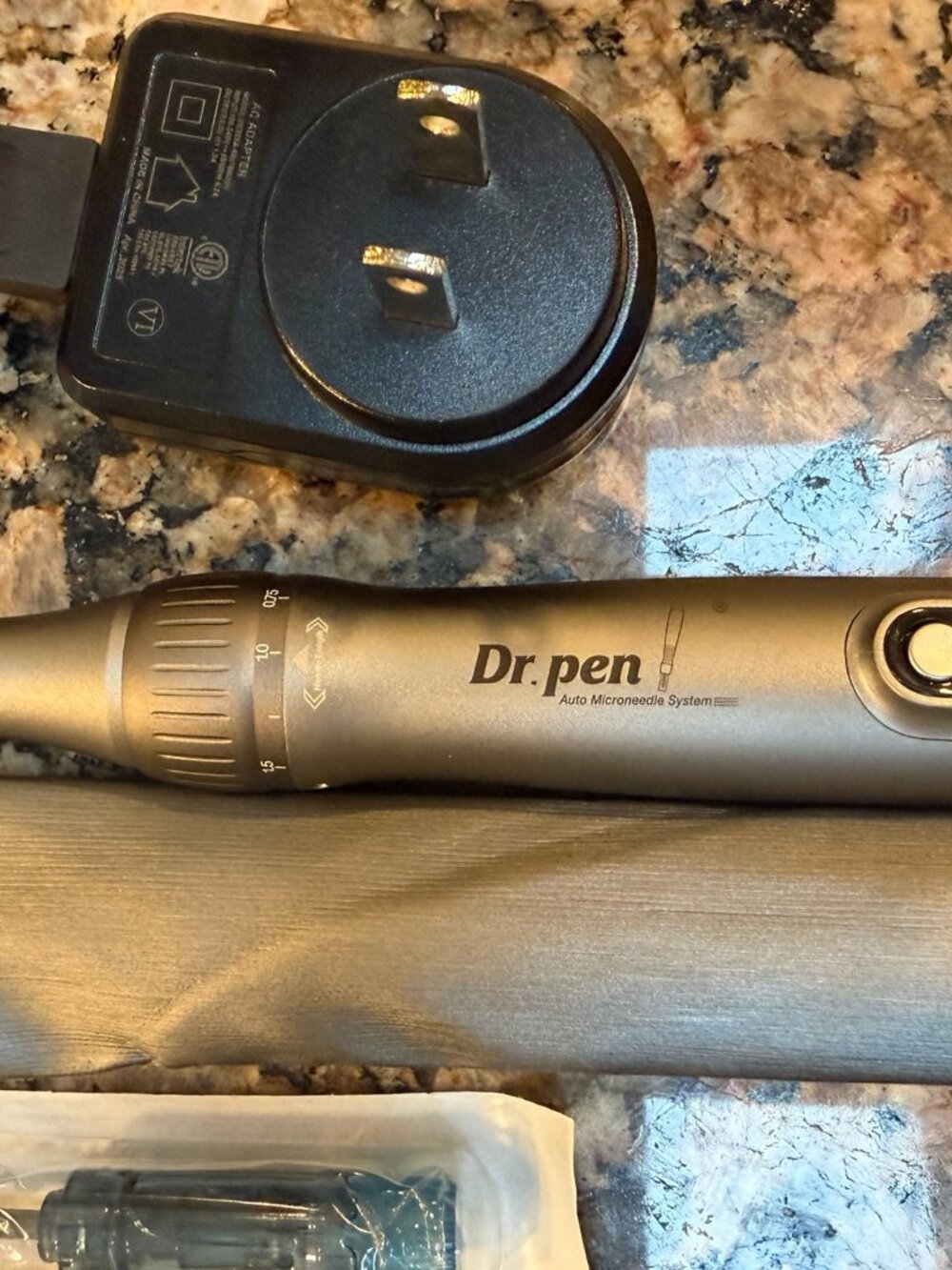 DR PEN AUTO MICRONEEDLE SYSTEM M8S with 16 NEW APPLICATORS